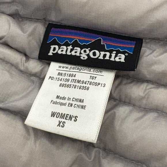 Patagonia Ultralight Down Sweater Vest XS Gray Cream Women EUC Puffer Gorpcore - Picture 4 of 8